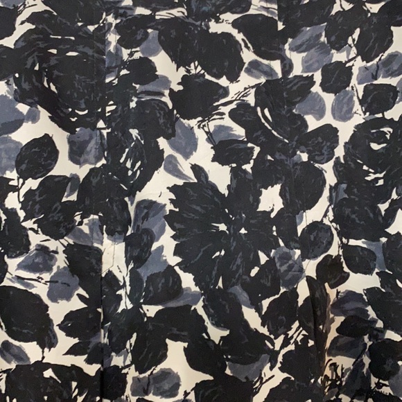 JCrew, pleated silk skirt - Picture 2 of 7